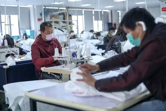 防護服緊缺?這家僅用了5天時間轉產防護服,日產量已達9000件